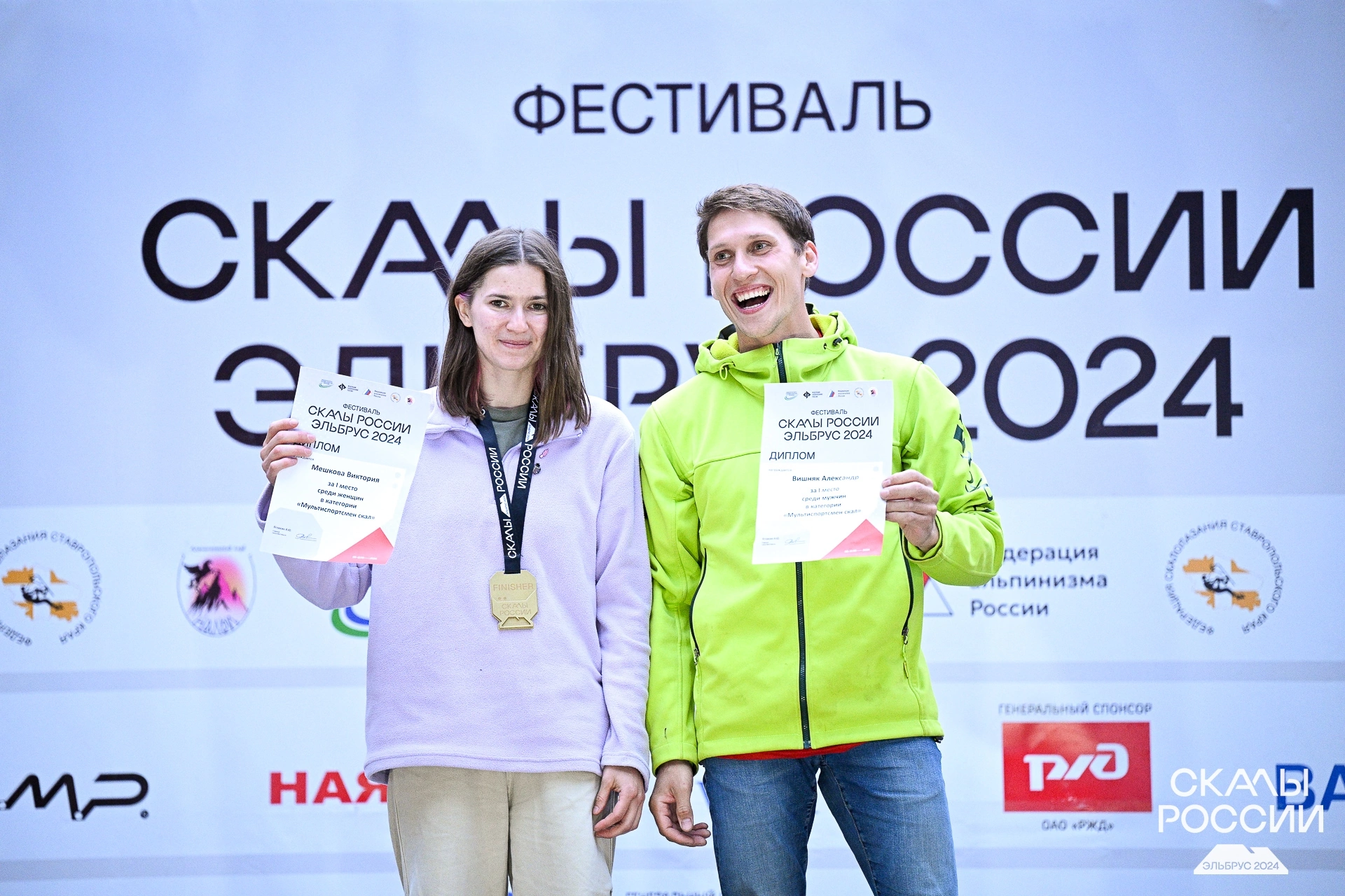 uYv13dK4gH4.jpg